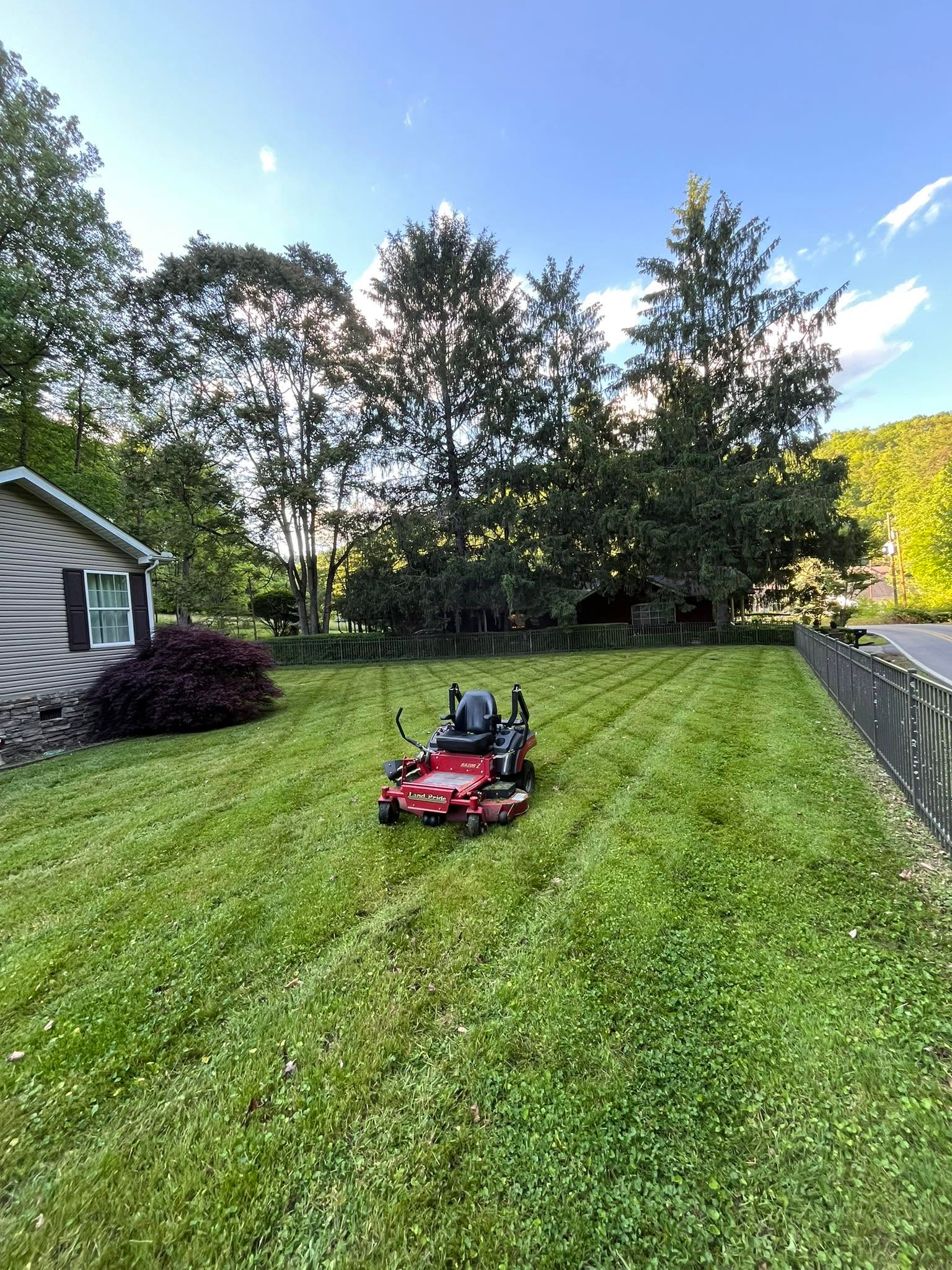 Lawn Care & Landscaping